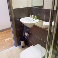 Отель Britannia Study Hotel Великобритания, Брайтон - отзывы, цены и фото номеров - забронировать отель Britannia Study Hotel онлайн ванная фото 2
