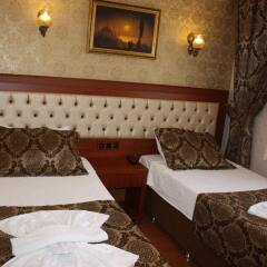 Big Apple Hostel & Hotel сейф в номере