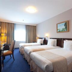 Отель Best Western Plus Blue Square Нидерланды, Амстердам - 4 отзыва об отеле, цены и фото номеров - забронировать отель Best Western Plus Blue Square онлайн комната для гостей фото 4