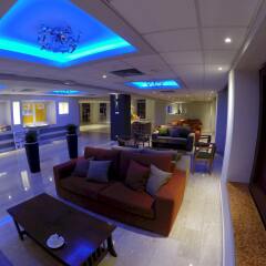 Апартаменты Mayfair Gardens Apartments