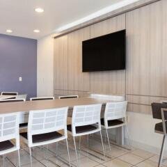 Отель Microtel Inn & Suites Modesto фото 4