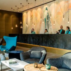 Отель Motel One Köln-Neumarkt Германия, Кёльн - отзывы, цены и фото номеров - забронировать отель Motel One Köln-Neumarkt онлайн интерьер отеля фото 2