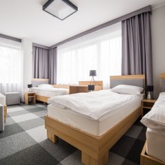 WAW Hotel Airport Okęcie in Warsaw, Poland from 75$, photos, reviews - zenhotels.com guestroom photo 2