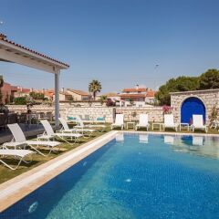 Отель Alacaat Butik Otel Чешме бассейн фото 3