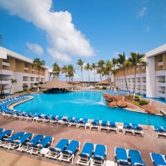 El Cid Castilla Beach Hotel бассейн