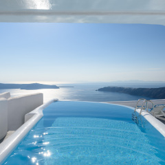 Отель Abyssanto Suites & Spa бассейн