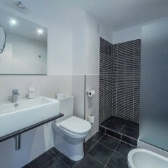 Отель Aparthotel Ferrer Skyline Испания, Сьюдадела - отзывы, цены и фото номеров - забронировать отель Aparthotel Ferrer Skyline онлайн ванная