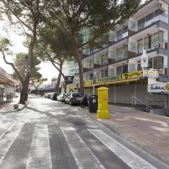 Отель Apartamentos Kensington парковка