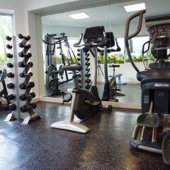 Отель Ramada Cancun City Мексика, Канкун - 1 отзыв об отеле, цены и фото номеров - забронировать отель Ramada Cancun City онлайн фитнесс-зал фото 4
