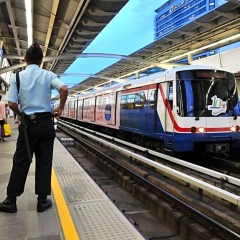 Отель Armoni Sukhumvit 11 городской автобус