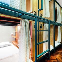 Отель OYO 612 Hansa Hostel Таиланд, Бангкок - отзывы, цены и фото номеров - забронировать отель OYO 612 Hansa Hostel онлайн комната для гостей фото 2