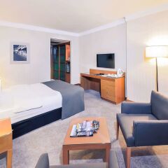 Отель Mercure Istanbul The Plaza Bosphorus комната для гостей фото 4