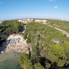 Отель Roc Cala d’en Blanes Beach Club Испания, Кала-эн-Бланес - отзывы, цены и фото номеров - забронировать отель Roc Cala d’en Blanes Beach Club онлайн пляж фото 2