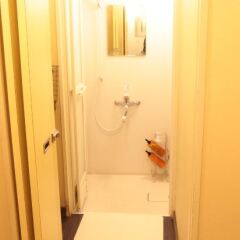 Отель Tokyo Backpackers Токио ванная