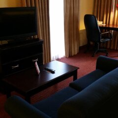 Отель Hawthorn Suites by Wyndham Columbus North США, Колумбус - отзывы, цены и фото номеров - забронировать отель Hawthorn Suites by Wyndham Columbus North онлайн комната для гостей фото 3