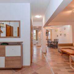 Апартаменты FM Deluxe 2-BDR Apartment - Alexander Nevsky View София комната для гостей