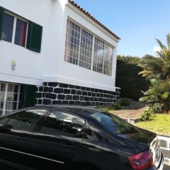 Отель Family Holiday Villa Vacations Ponta Delgada Португалия, Понта-Делгада - отзывы, цены и фото номеров - забронировать отель Family Holiday Villa Vacations Ponta Delgada онлайн парковка