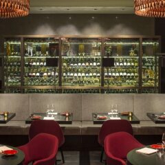 Отель Sofitel Berlin Kurfuerstendamm Германия, Берлин - 2 отзыва об отеле, цены и фото номеров - забронировать отель Sofitel Berlin Kurfuerstendamm онлайн гостиничный бар