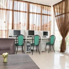Апартаменты Sun Village Apartments Солнечный берег гостиничный бар