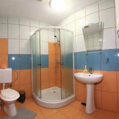 Pensiunea Marinela in Sighetu Marmatiei, Romania from 53$, photos, reviews - zenhotels.com bathroom photo 3