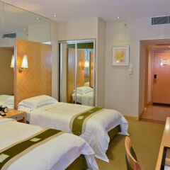 Regal Shanghai East Asia Hotel комната для гостей фото 4