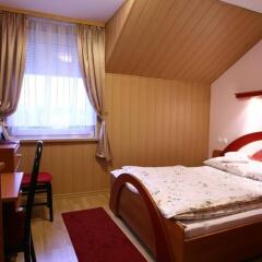 Hotel Atlantis комната для гостей