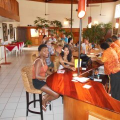 Отель Bedarra Beach Inn Фиджи, Вити-Леву - отзывы, цены и фото номеров - забронировать отель Bedarra Beach Inn онлайн гостиничный бар