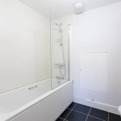 Отель 3 Bedroom Apartment in South London Великобритания, Лондон - отзывы, цены и фото номеров - забронировать отель 3 Bedroom Apartment in South London онлайн ванная
