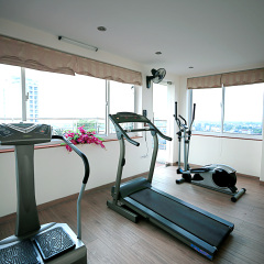 Moon View Hotel фитнесс-зал