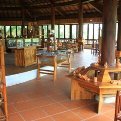 Отель Waterside Resort & Spa гостиничный бар