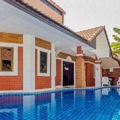 Отель Baan Kanittha - 4 Bedrooms Garden Villa бассейн фото 3