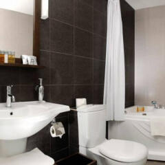 Отель Soho Boutique Hotel Венгрия, Будапешт - 7 отзывов об отеле, цены и фото номеров - забронировать отель Soho Boutique Hotel онлайн ванная фото 2