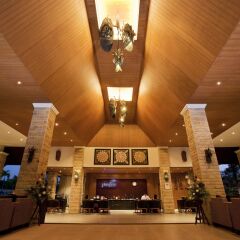 Отель Pinnacle Grand Jomtien Resort интерьер отеля