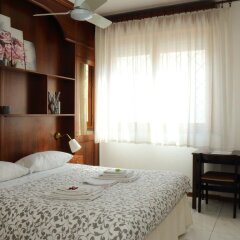 Отель Books Beds & Breakfast комната для гостей фото 4