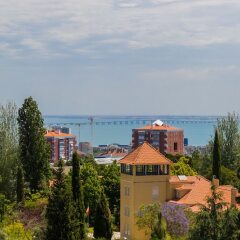 Lisbon Airport Hostel пляж