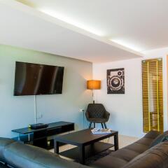 Hallo Patong Hotel & Restaurant комната для гостей