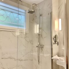 Отель Le Voilier - Sea View Франция, Виллефранш-сюр-Мер - отзывы, цены и фото номеров - забронировать отель Le Voilier - Sea View онлайн ванная фото 2