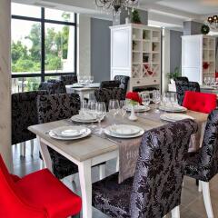 White Rock Castle Suite Hotel питание