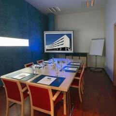 Отель Holiday Inn Express Barcelona - Molins de Rei питание фото 3