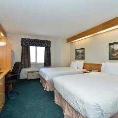 Отель Canadas Best Value Inn Langley Лэнгли комната для гостей фото 2