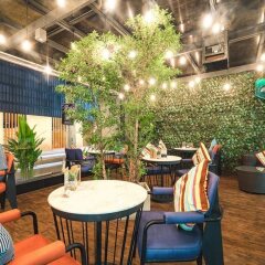 Отель Citrus Sukhumvit 11 Bangkok by Compass Hospitality Таиланд, Бангкок - 3 отзыва об отеле, цены и фото номеров - забронировать отель Citrus Sukhumvit 11 Bangkok by Compass Hospitality онлайн гостиничный бар