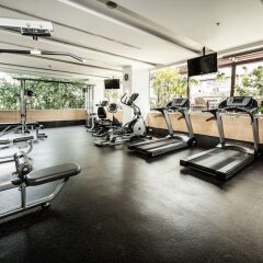 Отель Adelphi Grande Sukhumvit фитнесс-зал фото 3