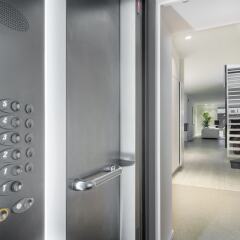 Апартаменты 3-bedroom Pure-LUX Apartment интерьер отеля