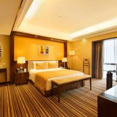 Leeden Hotel Guangzhou сейф в номере