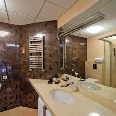 Отель Odyssey ClubHotel Wellness & SPA Польша, Кельце - отзывы, цены и фото номеров - забронировать отель Odyssey ClubHotel Wellness & SPA онлайн ванная