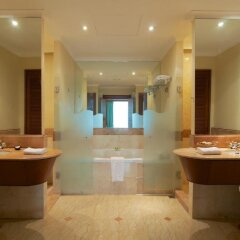 Отель The Northam All Suite Penang Малайзия, Пенанг - отзывы, цены и фото номеров - забронировать отель The Northam All Suite Penang онлайн ванная фото 2