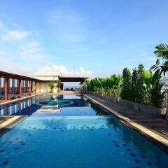 Отель Baywalk Residence Pattaya By Thaiwat бассейн фото 2