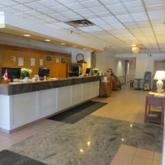 Отель Howard Johnson Hotel Yorkville Канада, Торонто - отзывы, цены и фото номеров - забронировать отель Howard Johnson Hotel Yorkville онлайн интерьер отеля фото 2
