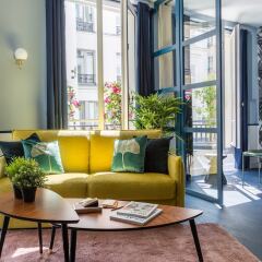 Отель Luxury 3 Bedroom 2 Bathroom Loft - Louvre Museum Париж интерьер отеля фото 2