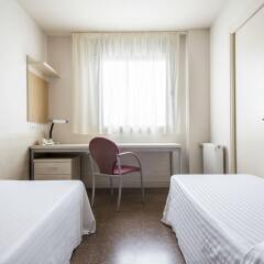 Отель Residencia Manuel Agud Querol (Centro Adscrito a la REAJ) Испания, Сан-Себастьян - отзывы, цены и фото номеров - забронировать отель Residencia Manuel Agud Querol (Centro Adscrito a la REAJ) онлайн комната для гостей фото 5